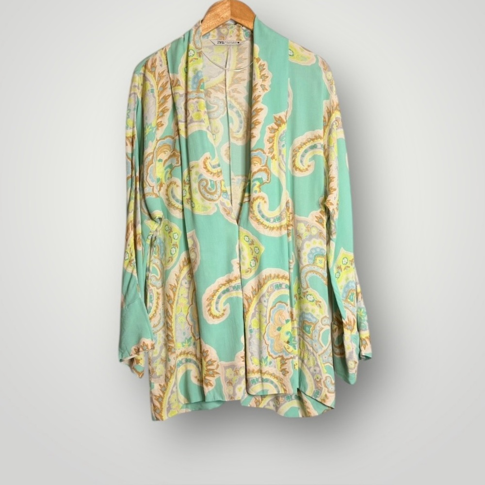 Zara Paisley Printed Cover Up Kimono Size Medium Long Dolman Sleeves Boho Flowy - Picture 4 of 11